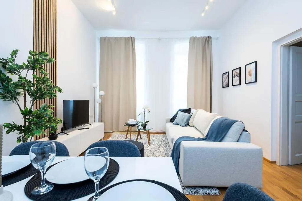 Orestaliving - Spacious 2Br On The Danube Canal Vienna Apartment